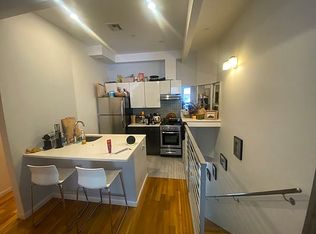 288 Eckford St #1F, Brooklyn, NY 11222