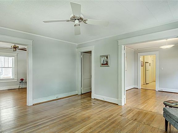 5th image of 1110 Portland St