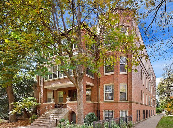 2nd image of 5922 N Magnolia Ave #1S