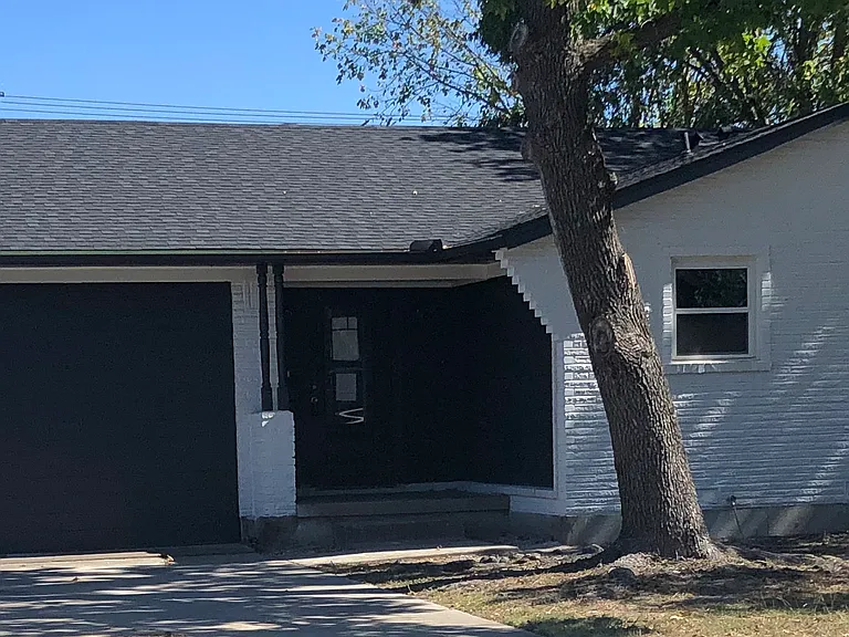 101 Dover Dr — Photo 1
