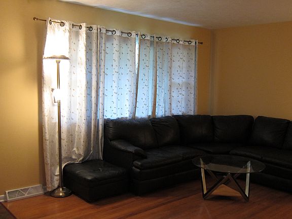 2nd image of 6401 Garland St