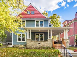 896 Hague Ave, Saint Paul, MN 55104
