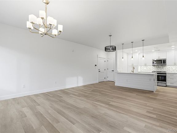 3rd image of 1308 SNOWBERRY Lane #104