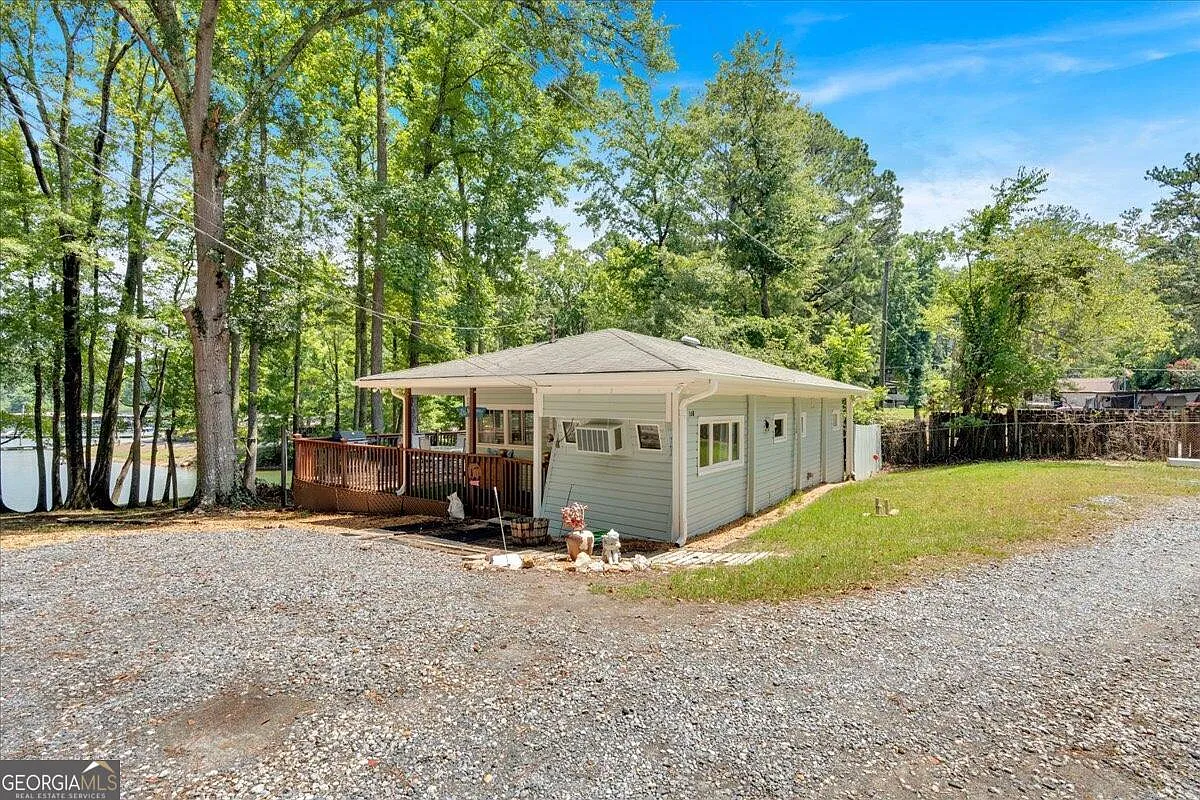 5400 Kings Camp Rd SE photo 1