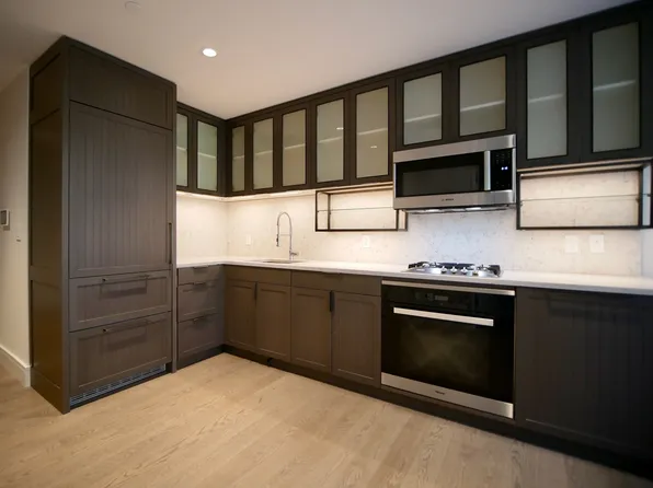 510 East 14th Street image 1 of 5