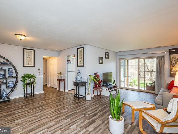 3rd image of 3508 Back Pointe Ct Unit 1B