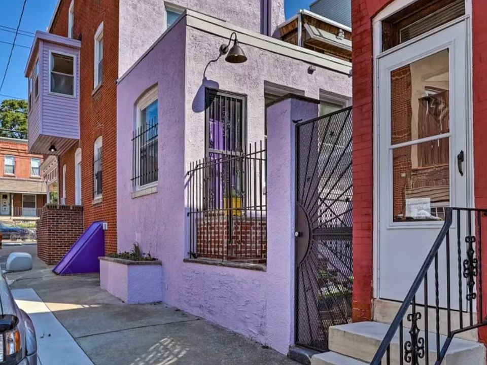 Entrance to studio through private patio courtyard.