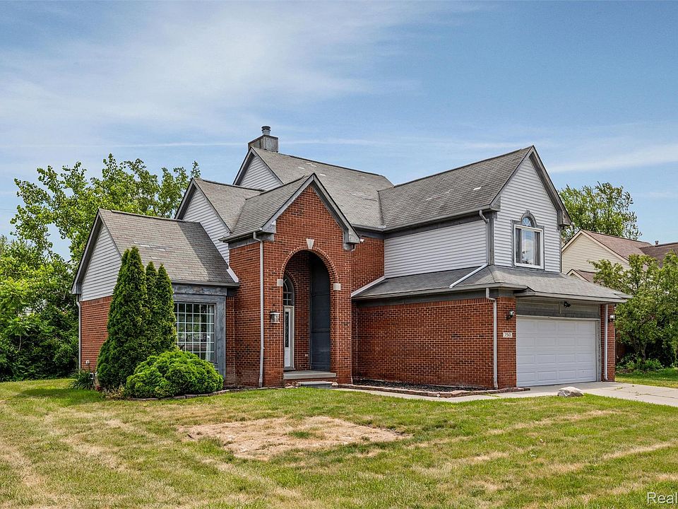 750 Clairpointe Woods Dr, photo 3