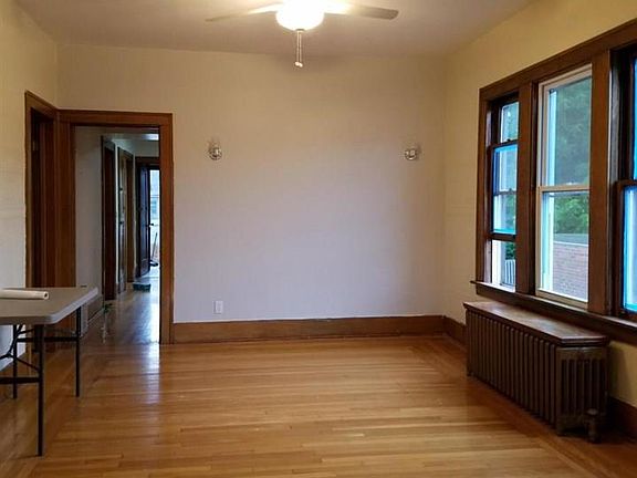 3rd image of 459 New Scotland Ave #2
