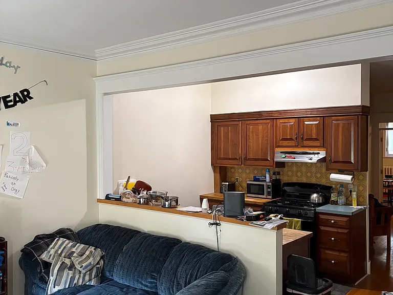 136 Lancaster St — Photo 6