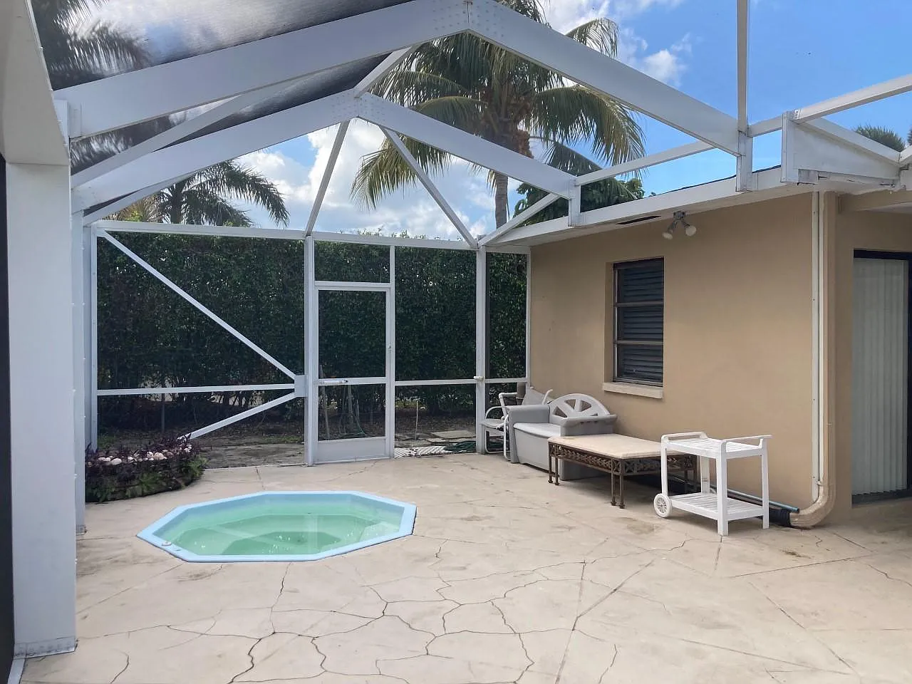 1283 Bluebird Ave — Photo 4