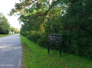 3090 River Hills Dr SW, Shallotte, NC 28470