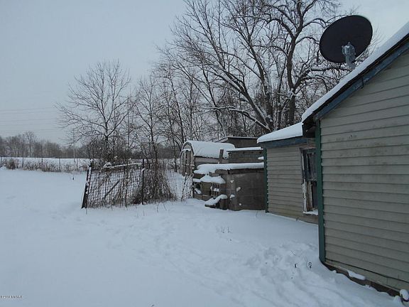 3rd image of 3001 57th St