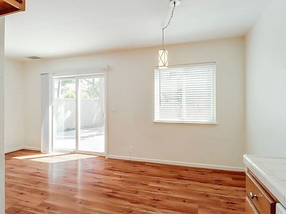 4th image of 5532 Entrada Cedros