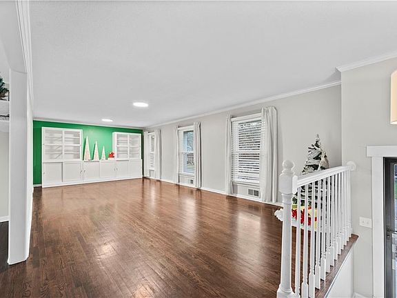 5th image of 10839 Madison Ave