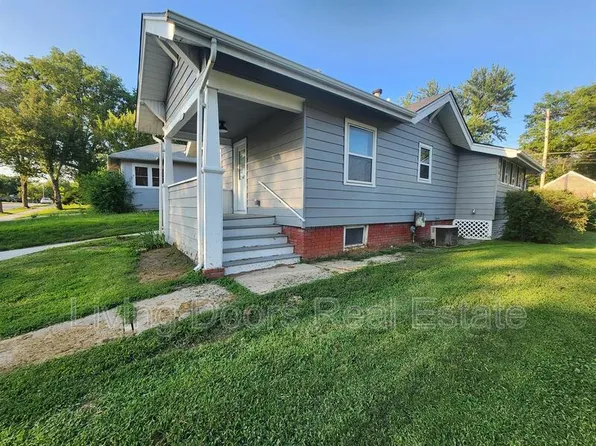 914 N 6th St, Seward, NE 68434
