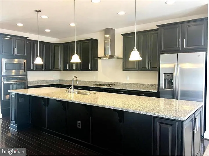 7088 Darbey Knoll Dr — Photo 3