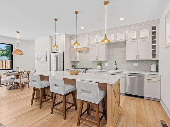 2nd image of 1002 May St #2