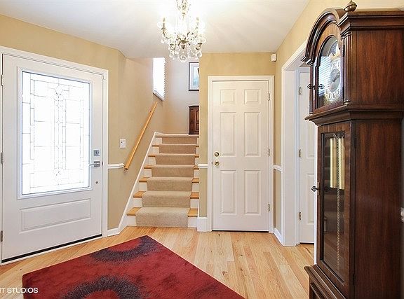 2nd image of 482 Park Barrington Dr