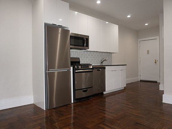 3rd image of 855 Ocean Ave #Aee