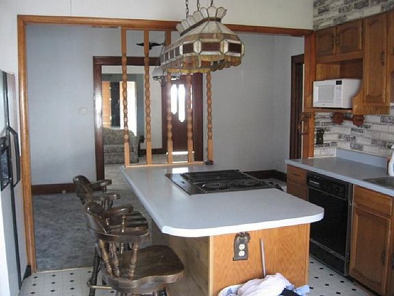 4th image of 309 E Maple Ave