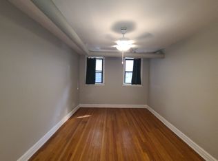 2904 N Seminary Ave #B, Chicago, IL 60657