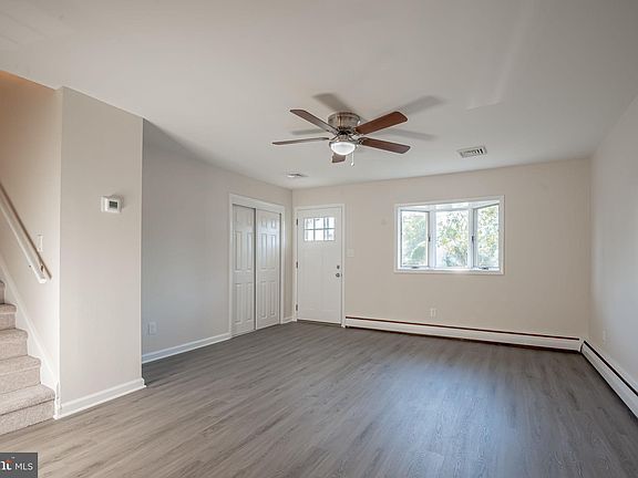 2nd image of 1218 Lorrain Ave
