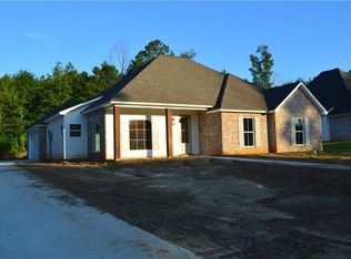 4457 Hathern Dr, Pineville, LA 71360