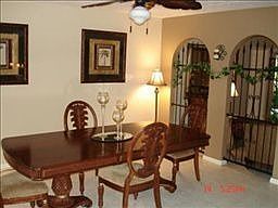 1st image of 906 SE 1st Pl
