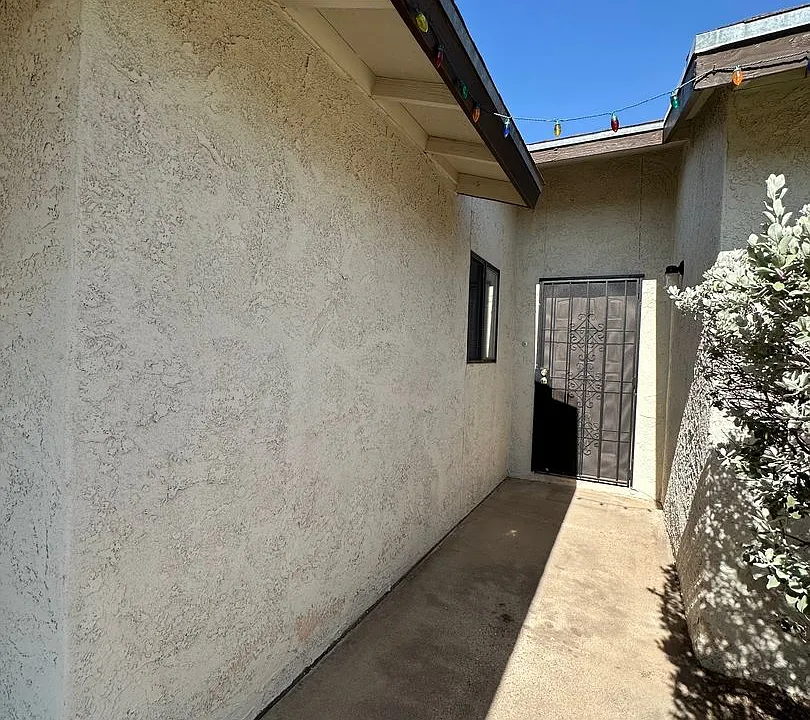 3550 N Verdugo Rd