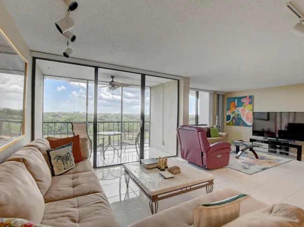 7768 Lakeside Boulevard #586, Boca Raton, FL 33434