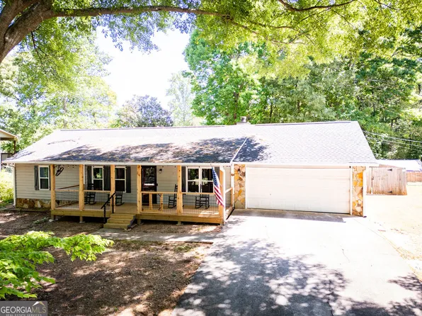 3997 Stacy Ln, Snellville, GA 30039