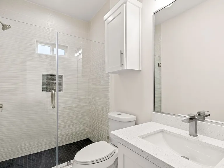 504 N Emerald Ave — Photo 8