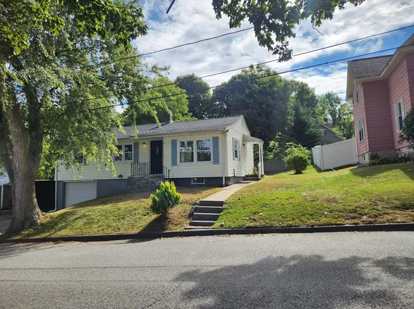 3 Dunbar St, Worcester, MA 01603