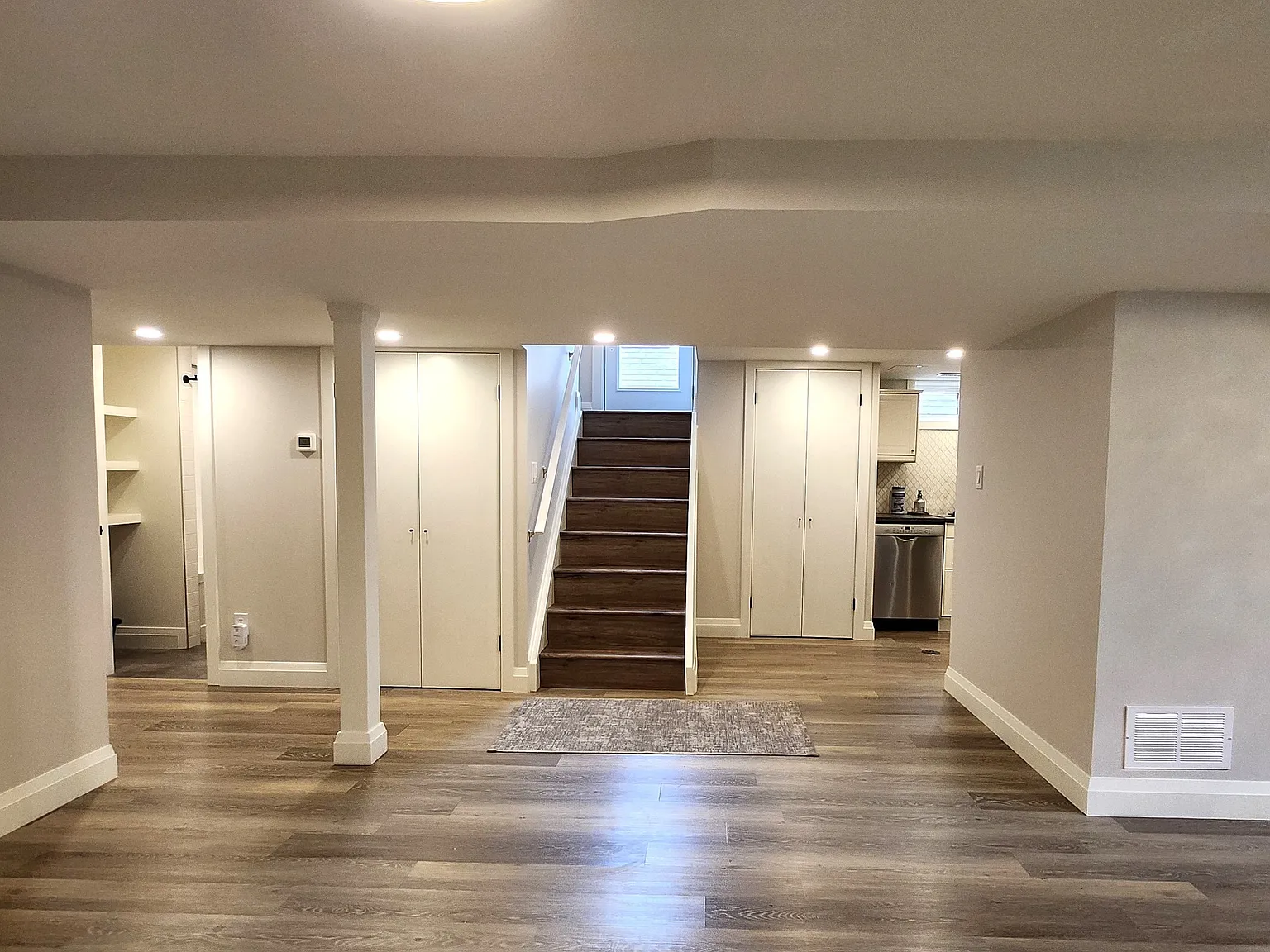 2 bed, $2,000 — Photo 4