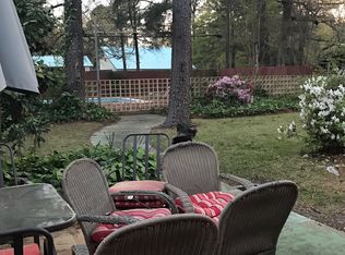 1223 Honeysuckle Rd, Magnolia, AR 71753