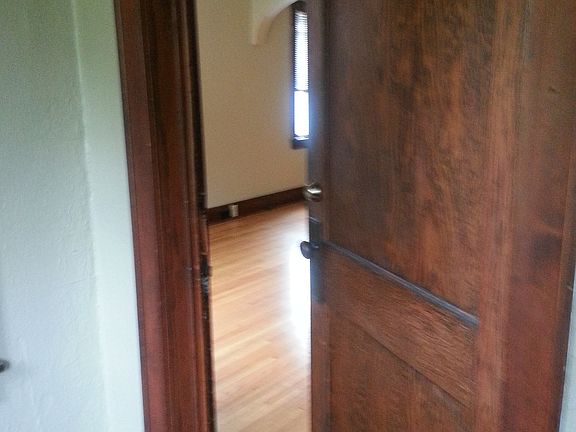 2nd image of 3027 31st Ave S