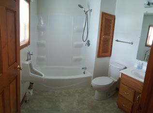 640 Crystal St, Lyons, NE 68038