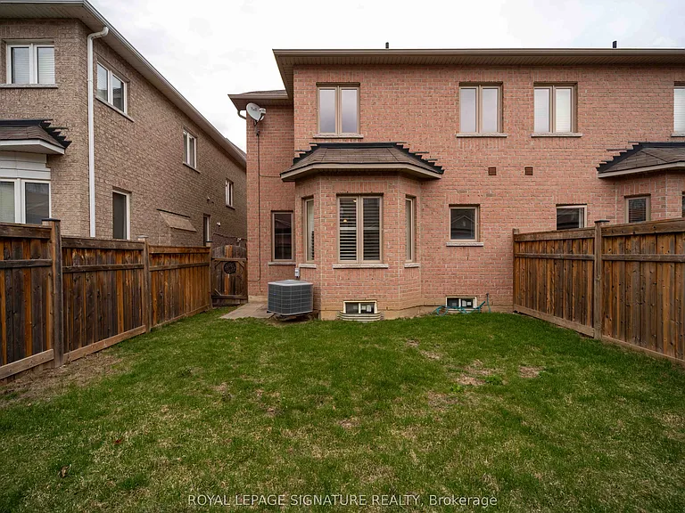 5570 Meadowcrest Ave — Photo 30