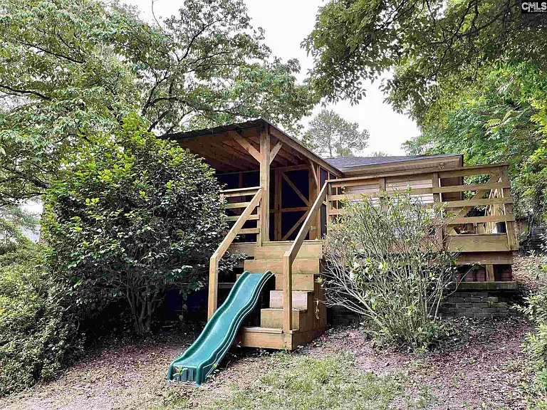 1522 Bradley Dr — Photo 26