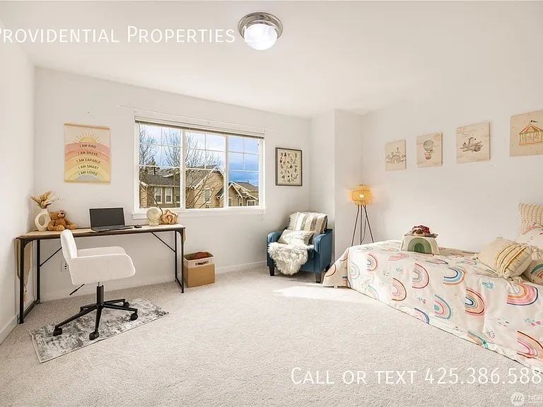 1947 NE Killian Ln #1 — Photo 18