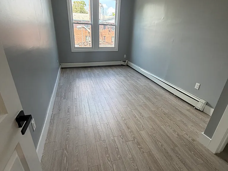 28 Dales Ave #3 — Photo 7