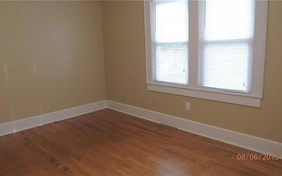 4th image of 370 Shasta Ln