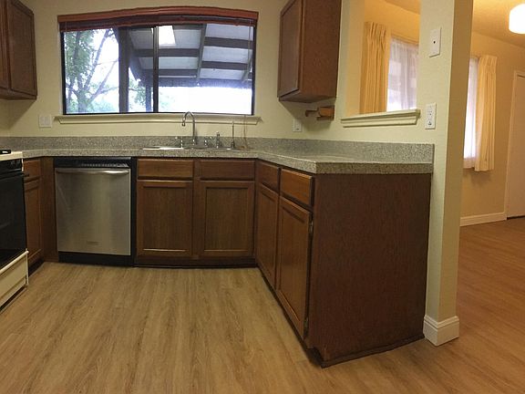 5th image of 13207 Billiem Dr