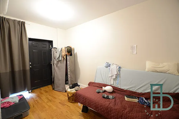 Rented by Brooklyn High Rise LLC | media 39