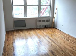 214 E 8th St #5B, Brooklyn, NY 11218