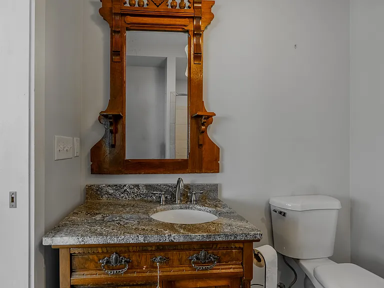 112 Scarlett St — Photo 17