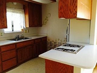 3rd image of 3876 Arkwood Dr