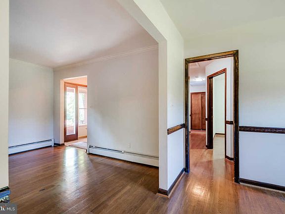 3rd image of 8414 Briarmont Ln