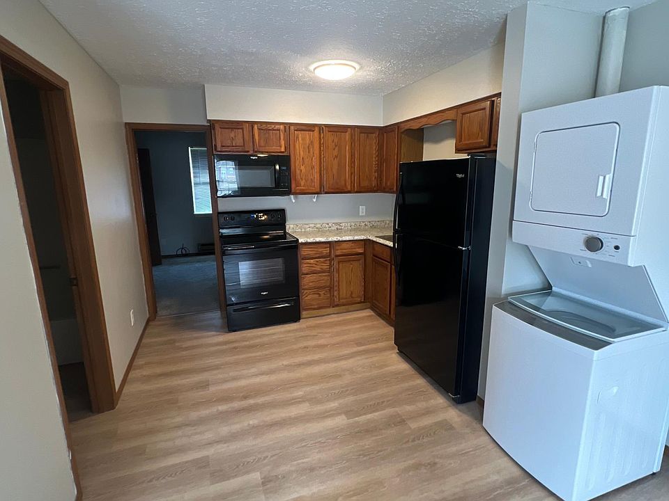 1st image of 34 Cedar Crest Dr Unit 2